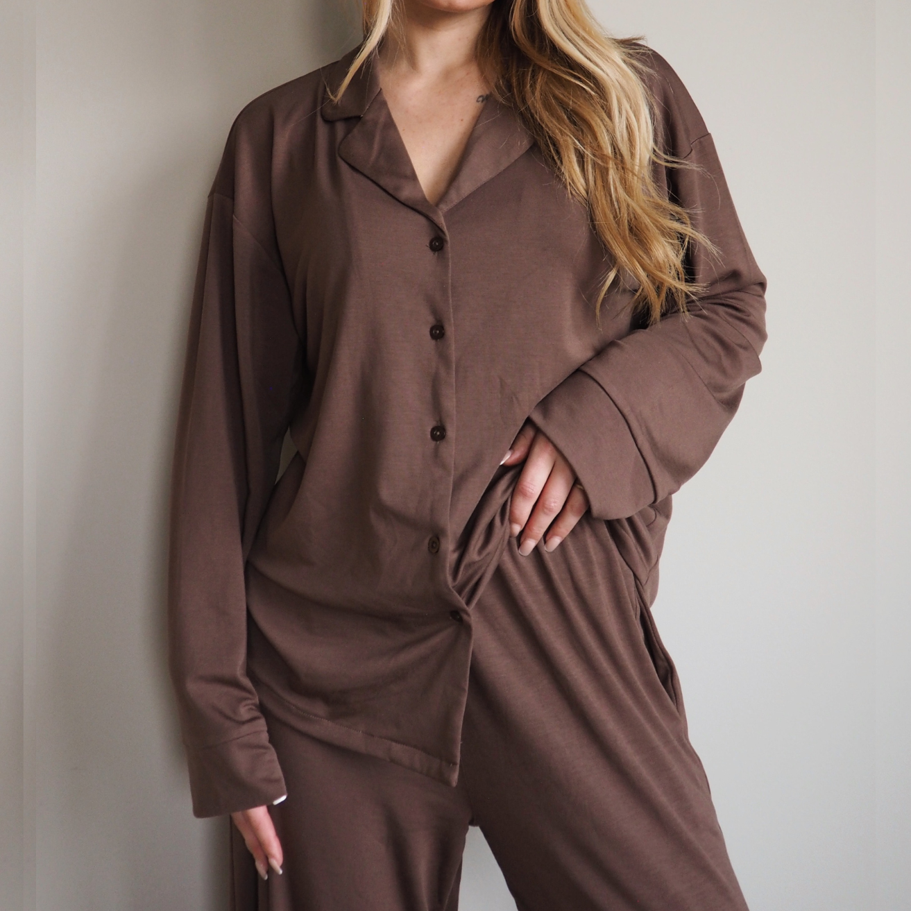 (Forhåndsbestill) Soft Shirt - Mocha